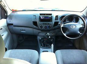2008 Toyota Hilux SR Dual Cab MATT BLACK WRAP Diesel - 9 months reg - 163,000km image 5