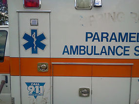 2001 ford e450 ambulance Excellance BOX image 8