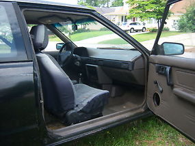 1991 Mazda 323 Base Hatchback 2-Door 1.6L image 6