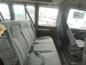 2000 Chevy 2500 Van Base Standard Passenger Van 3-Door 5.2L image 5