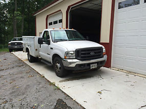 2002 F-250 Dullie Utility Bed Truck image 1