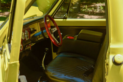 1970 Chevrolet C10 1/2 Ton Step Side image 3