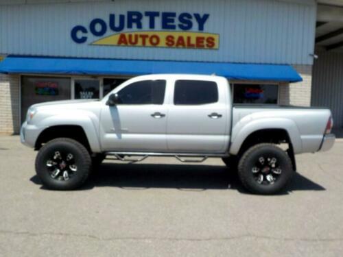 2012 Toyota Tacoma 4WD Double 128 V6 AT (Natl) 84290 Miles Silver Truck 4.0L DOH image 3