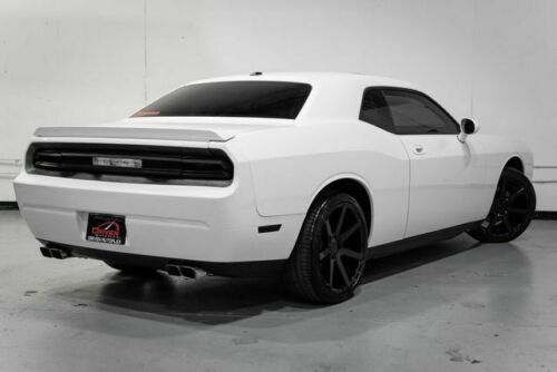 WHITE Dodge Challenger with 87736 Miles available now! image 5