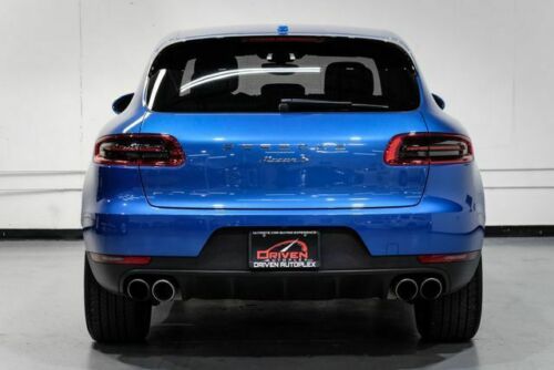 BLUE Porsche Macan with 54900 Miles available now! image 6