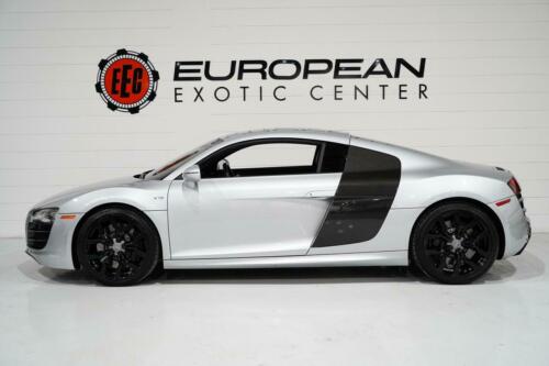 2010 Audi R8 Coupe, ICE SILVER METALLIC with 40105 Miles available now! image 7
