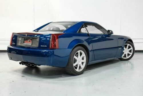 BLUE Cadillac XLR with 61602 Miles available now! image 5