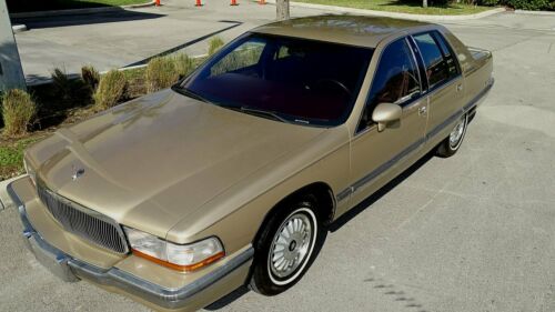 1993  ROADMASTER LUXURY SEDAN ONE PREVIOUS OWNER EXCELLENT CONDITION