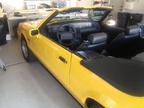 1993 Ford Mustang LX 5.0 Yellow Convertible Limited Edition Only 1503 Made image 8