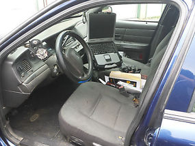 2004 Crown Victoria Police Interceptor with Setina Partition and Push Bar image 2
