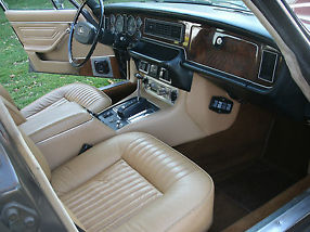 1974 Jaguar XJ12L image 2
