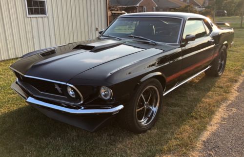 Ford Mustang 1969 спереди