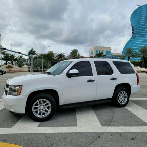 2010 Chevrolet Tahoe + 3rd Row Loaded Leather Interior SUV White RWD image 2