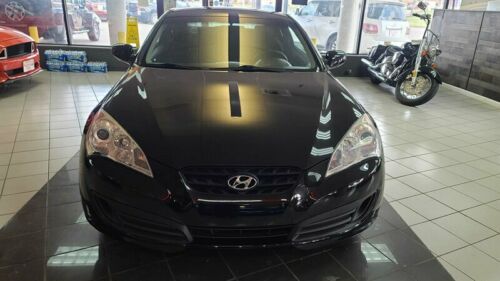 2012 Hyundai Genesis 2.0T 3DR COUPE Automatic 2-Door Coupe image 2