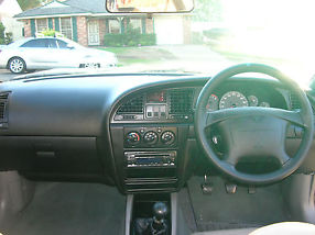 Daewoo Nubira Limited Edition - MY2003 J150 CDX Sedan - Great Car - Drives Well image 8