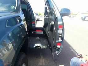 2012 GMC SIERRA handicap truck