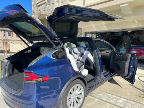 2021 Tesla X Long Range Plus 7 Seater image 1
