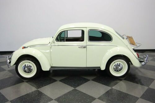 1300 CC 4 SPEED FRESH OUT OF RESTORATION LARGE VW COLLECTION QUALITY BUG image 2