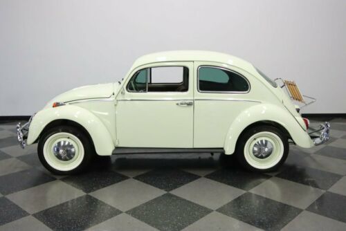 1300 CC 4 SPEED FRESH OUT OF RESTORATION LARGE VW COLLECTION QUALITY BUG image 7