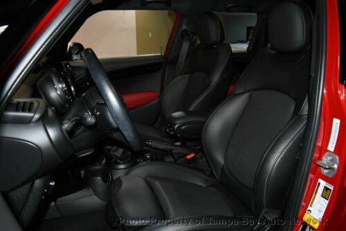 MINI Cooper S Hatchback Low Miles 4 dr Manual Gasoline 2.0L 4 Cyl Blazing Red Me image 6