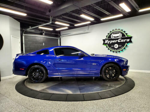 2013 Ford Mustang, Blue with 31865 Miles available now! image 5
