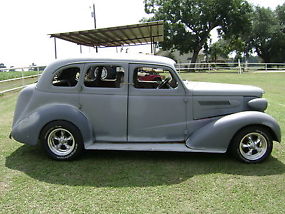 1937 Chevy 4 Door Street Rod