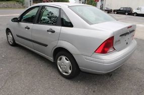 2002 FORD FOCUS LX - LOW MILEAGE 90074 MILES - NO RESERVE - image 7