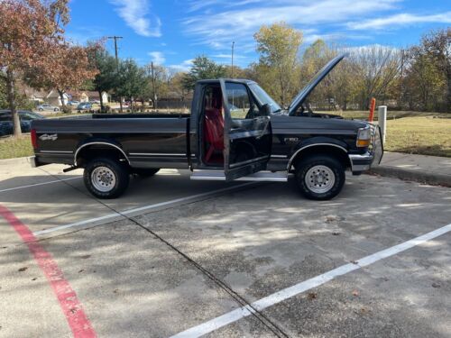 1992 Ford F150 Pickup Black 4WD Automatic XLT image 2