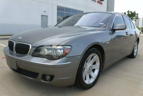 2006 BMW 750i LEATHER SUNROOF VENTILLATED SEATS HEATED STEERING NAVIGATION PDC image 3