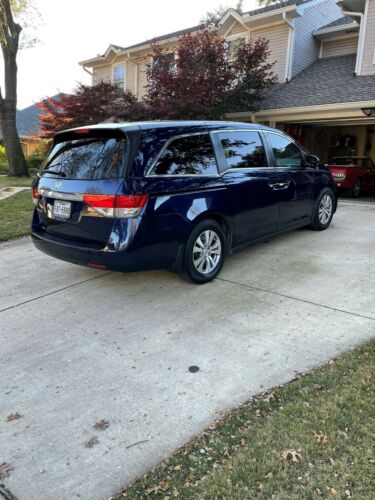 2015 honda odyssey ex 3.5l with DVD player and Clear Title, minivan, 8 passenger image 5