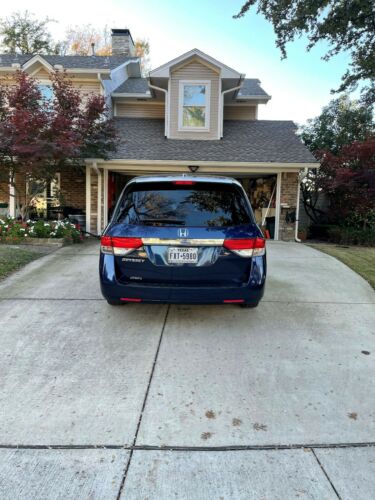 2015 honda odyssey ex 3.5l with DVD player and Clear Title, minivan, 8 passenger image 6