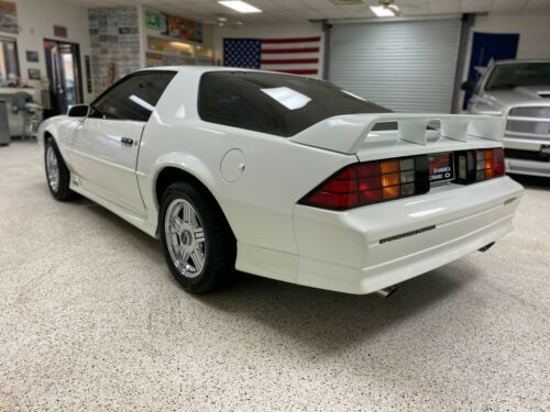 1992 Chevrolet Camaro Z28 with 5.7L TPI Automatic with 13k miles image 3