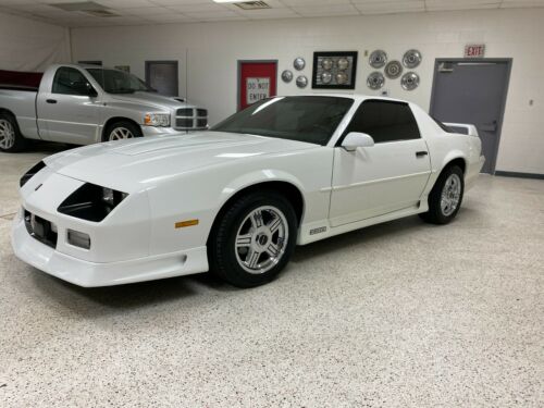 1992 Chevrolet Camaro Z28 with 5.7L TPI Automatic with 13k miles image 4