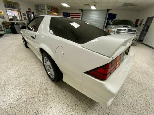1992 Chevrolet Camaro Z28 with 5.7L TPI Automatic with 13k miles image 8