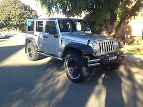 Jeep Wrangler Unlimited Sport (4x4) (2008) 4D Softtop 6 SP Manual (3.8L -... image 2