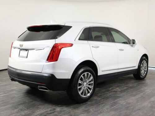 Off Lease Only 2017 Cadillac XT5 Luxury FWD Gas V6 3.6L/222.6 image 4