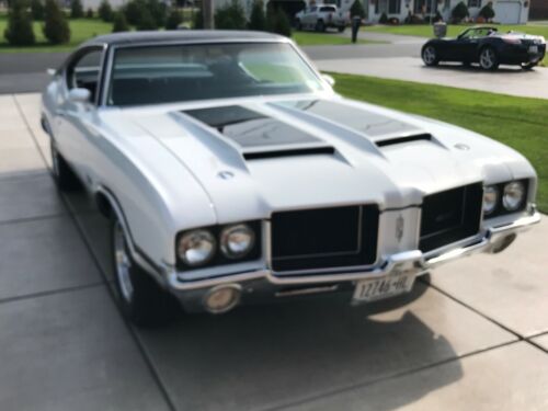 1971 Oldsmobile Cutlass Coupe White RWD Automatic 442