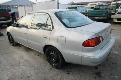 2000 Toyota Corolla CE 4 Cylinder Automatic NO RESERVE image 3