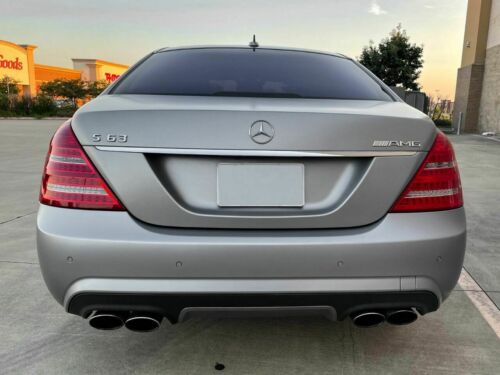 2010 Mercedes-Benz S-Class S 63 AMG image 2