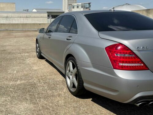 2010 Mercedes-Benz S-Class S 63 AMG image 7