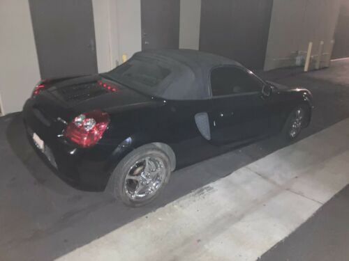 TOYOTA MR2 SPYDER LOW MILES GREAT CONDITION MANUAL TRANSMISSION image 8
