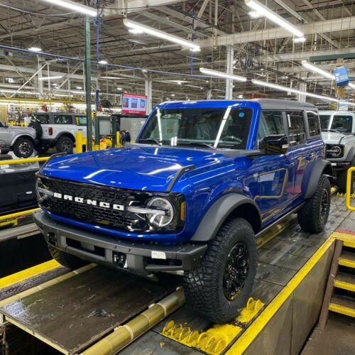2021 FORD BRONCO FIRST EDITION LIGHTNING BLUE