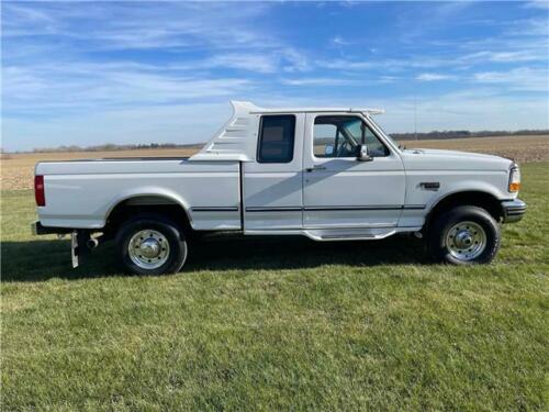1996 Ford F-250 Low Miles, Ext. Condition, Never Seen Winter! Diesel 8 Cylinder image 8
