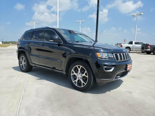 Black Jeep Grand Cherokee with 47770 Miles available now! image 6