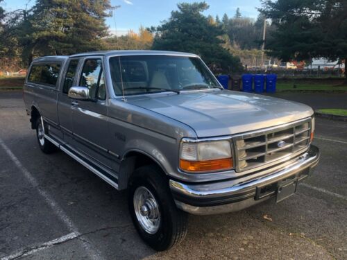 Ford F250 XLT 4x4 very low miles V8 460 engine image 2