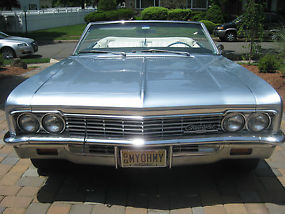 1966 Chevrolet Impala Convertible image 4