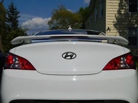 MINT!!! LOW MILES!! 2010 Hyundai Genesis Coupe 2.0T R-Spec Coupe 2-Door 2.0L image 8