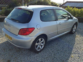2006 56 Peugeot 307 S 1.6 petrol 39MPG Full History Cambelt & Water Pump Changed image 2