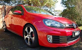 AS NEW, IMMACULATE Volkswagen VW Golf GTi - VERY LOW 14,000KM - MUST SELL !! image 1