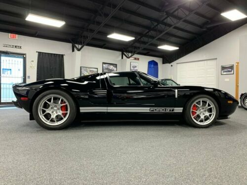 2006 FORD GT, ALL 4 OPTIONS! ONE OWNER! STILL HAS ROTATION #S ON WINDSHIELD! image 3